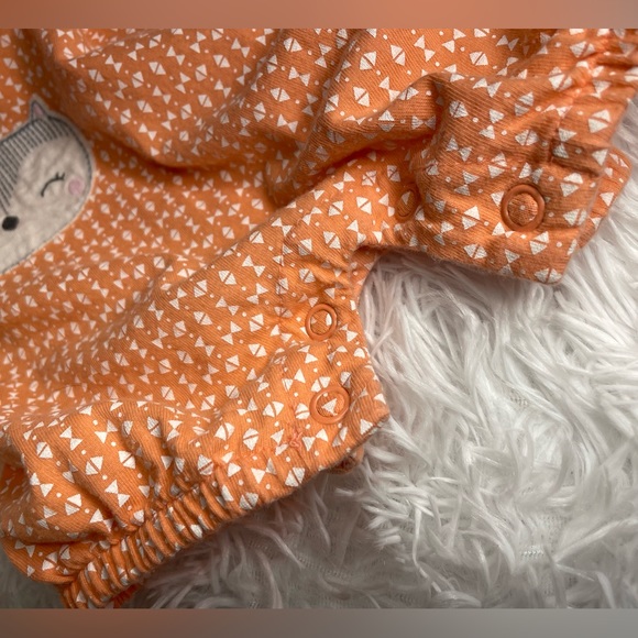 BABY GIRL ORANGE AND WHITE ROMPER | 9 MONTHS - Picture 3 of 7